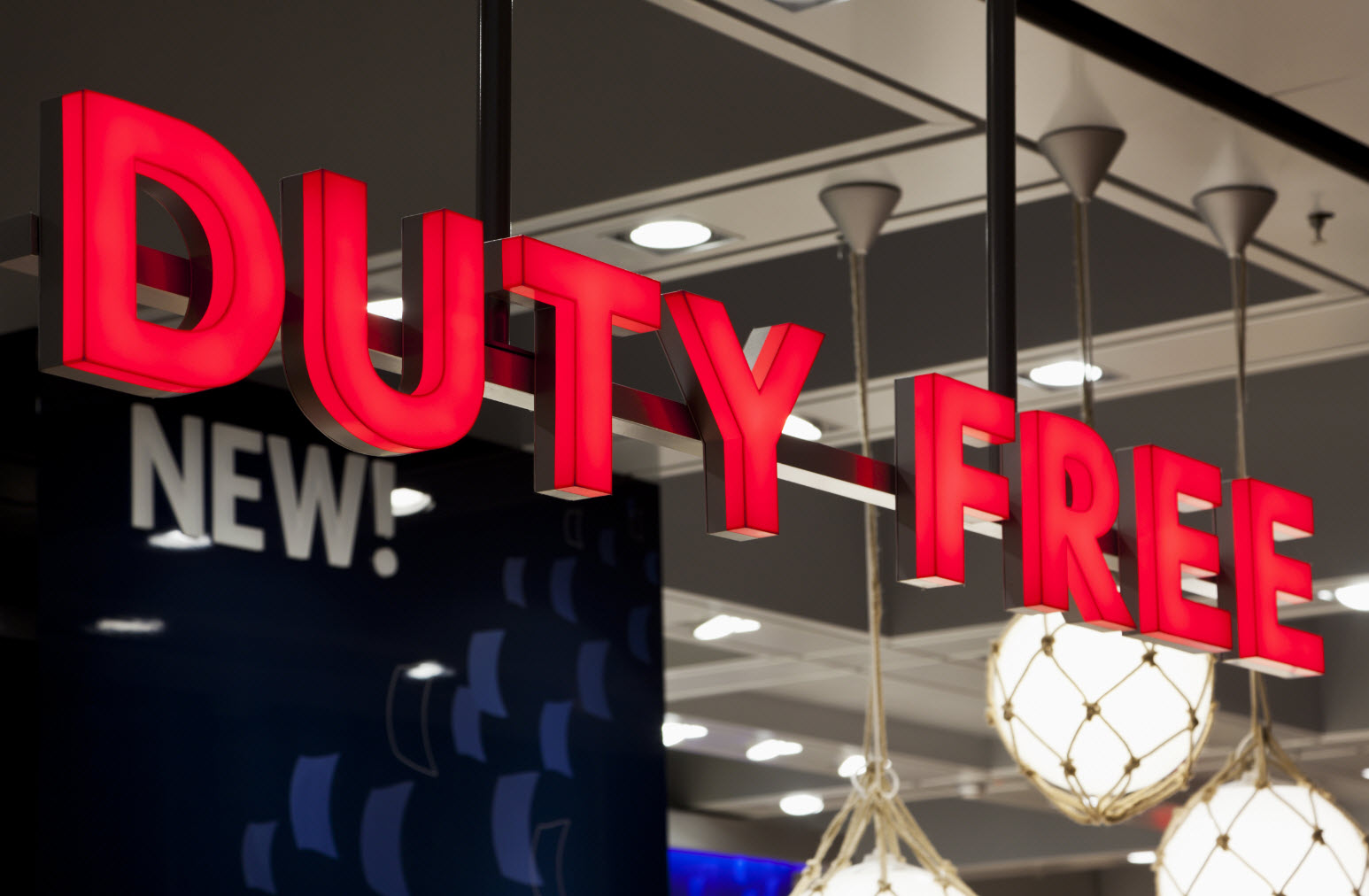 Покупки в Duty Free, турфирма Идеальный мир